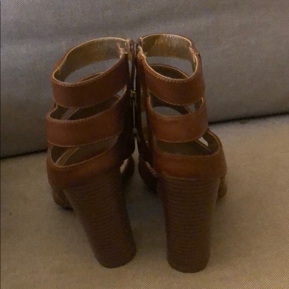 Strappy Sam Edelman heels - Picture 4 of 4